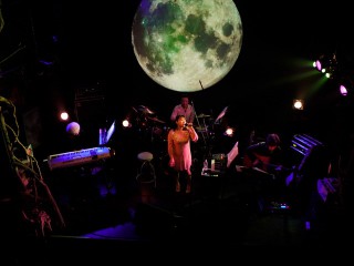 120210 gig Photo 02
